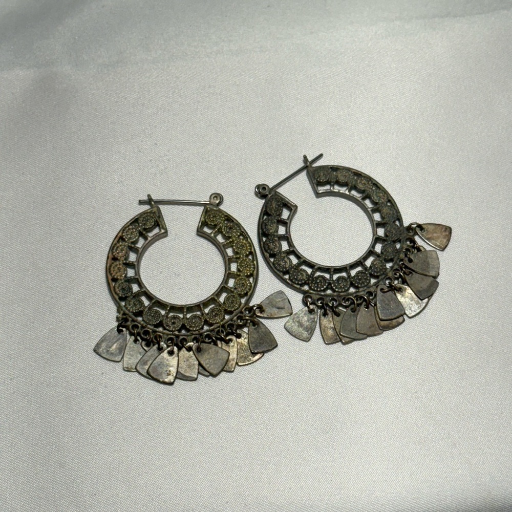 Vintage Bronze Hoop Earrings with small dangling Parts and Clasp closure